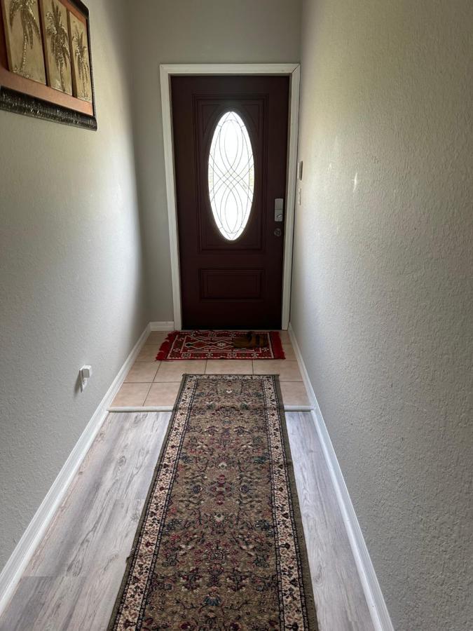 Quiet Room In A Family Home Лихай Ейкърс Екстериор снимка